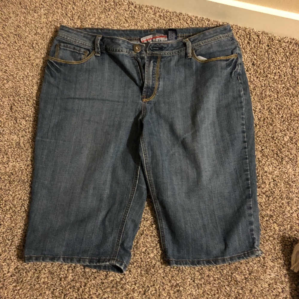 Baccini Jean shorts. great condition